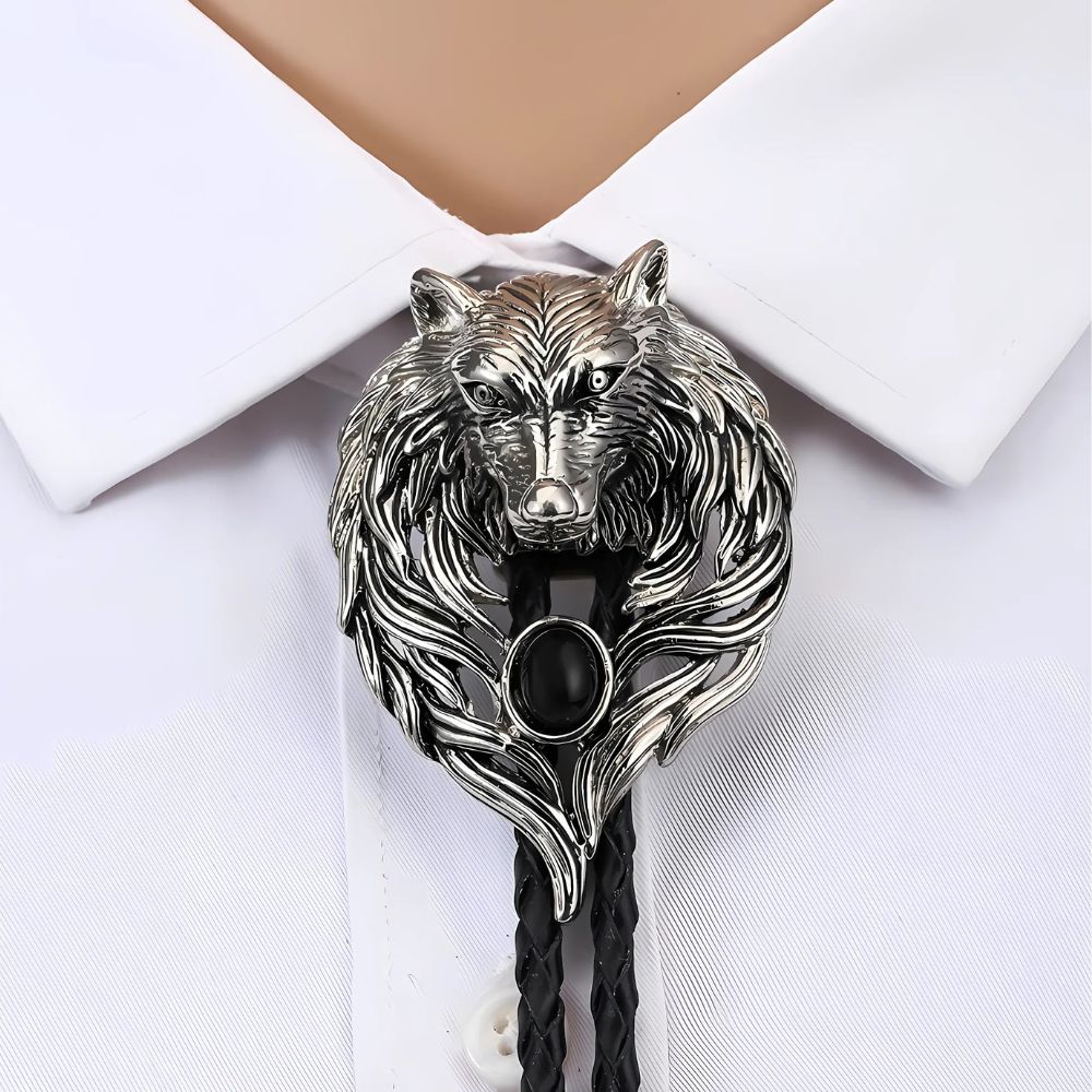 Big bolo tie wolf